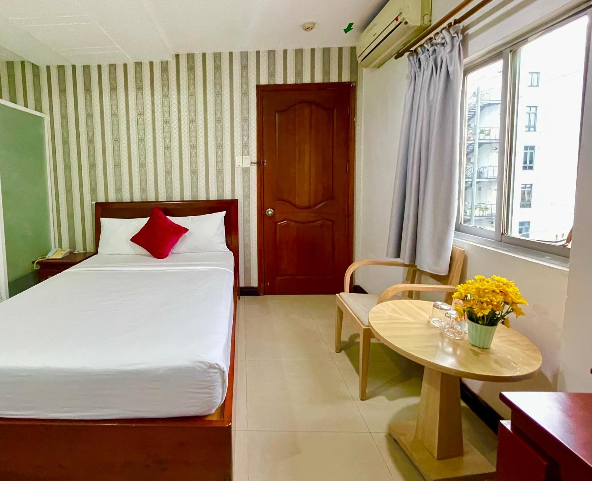 Gold Hotel, Saigon Ho Chi Minh City Exterior photo
